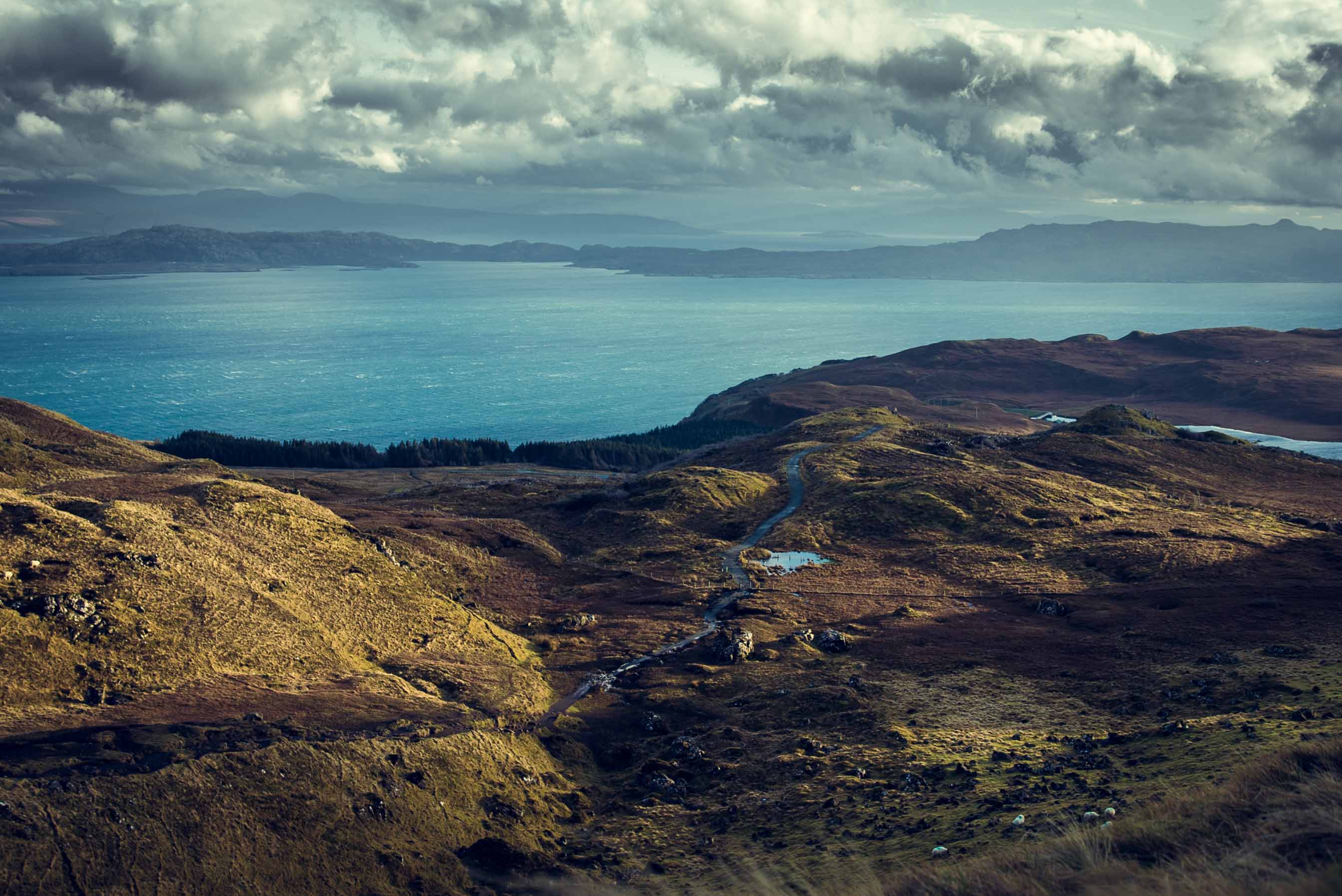 Écosse Scotland Inverness Ile de Skye montagne mer loch ness nessie