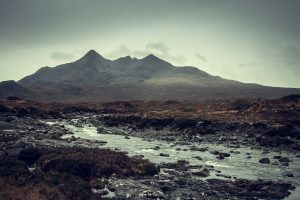 Carnet de voyage blog photo écosse ile de skye highlands whisky château montagne mer loch ness nessie taureau Scotland Inverness bull